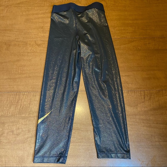 NWT Nike Gold Sparkle Capris - Picture 2 of 2